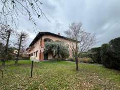 Foto Villa a schiera in vendita a Monticello Brianza