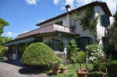 Foto Villa a schiera in vendita a Montignoso