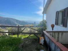 Foto Villa a schiera in vendita a Montignoso
