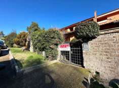 Foto Villa a schiera in vendita a Nepi - 5 locali 120mq