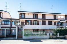 Foto Villa a schiera in vendita a Nerviano