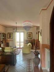 Foto Villa a schiera in vendita a Nicosia - 6 locali 210mq