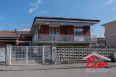 Foto Villa a schiera in vendita a Novara