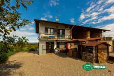 Foto Villa a schiera in vendita a Oleggio