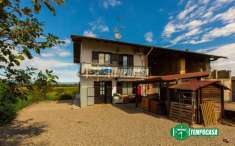 Foto Villa a schiera in vendita a Oleggio