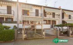 Foto Villa a schiera in vendita a Oleggio