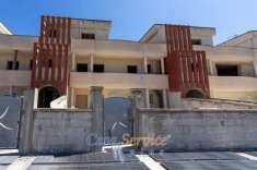 Foto Villa a schiera in vendita a Parabita