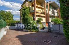 Foto Villa a schiera in vendita a Parma