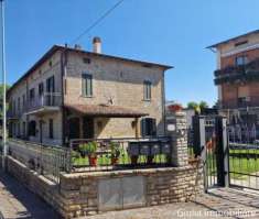 Foto Villa a schiera in vendita a Perugia - 8 locali 105mq