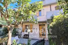 Foto Villa a schiera in vendita a Pesaro - 6 locali 220mq