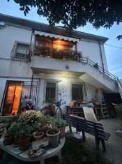 Foto Villa a schiera in vendita a Pescara