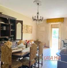 Foto Villa a schiera in vendita a Piozzano - 7 locali 331mq