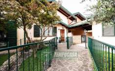 Foto Villa a schiera in vendita a Pogliano Milanese