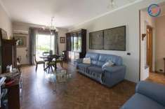 Foto Villa a schiera in vendita a Pollina