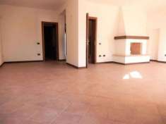 Foto Villa a schiera in vendita a Porto Mantovano - 6 locali 320mq