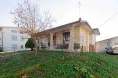 Foto Villa a schiera in vendita a Pozzoleone