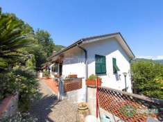 Foto Villa a schiera in vendita a Rapallo
