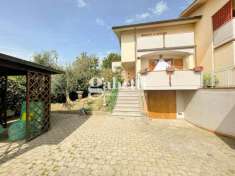 Foto Villa a schiera in vendita a Reggello