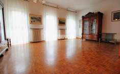 Foto Villa a schiera in vendita a Reggio Emilia