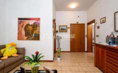 Foto Villa a schiera in vendita a Reggio Emilia