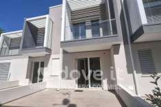 Foto Villa a schiera in vendita a Riccione