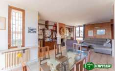 Foto Villa a schiera in vendita a Robecco Sul Naviglio