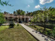 Foto Villa a schiera in vendita a Roletto