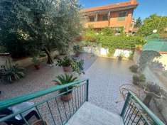 Foto Villa a schiera in vendita a Roma