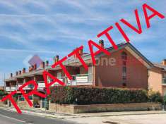 Foto Villa a schiera in vendita a Roma