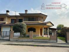 Foto Villa a schiera in vendita a Roncaro - 180mq