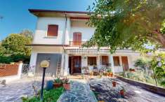 Foto Villa a schiera in vendita a Roncoferraro