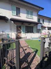 Foto Villa a schiera in vendita a Sant'Angelo Lodigiano