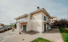 Foto Villa a schiera in vendita a Sartirana Lomellina