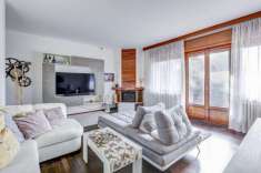 Foto Villa a schiera in vendita a Sesto Calende