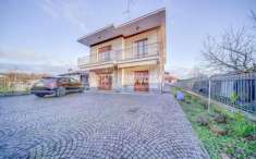 Foto Villa a schiera in vendita a Somma Lombardo