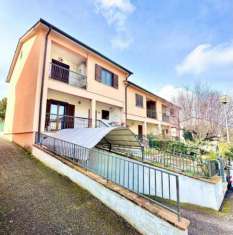 Foto Villa a schiera in vendita a Spoleto