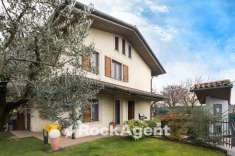 Foto Villa a schiera in vendita a Stezzano