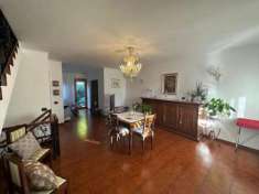 Foto Villa a schiera in vendita a Terni - 5 locali 150mq
