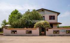 Foto Villa a schiera in vendita a Terre del Reno