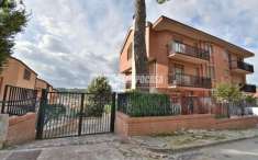 Foto Villa a schiera in vendita a Tolentino