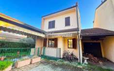 Foto Villa a schiera in vendita a Tribiano