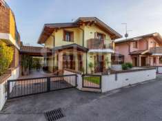 Foto Villa a schiera in vendita a Valvasone Arzene