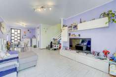 Foto Villa a schiera in vendita a Varallo Pombia