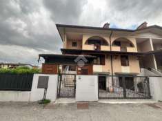 Foto Villa a schiera in vendita a Verolavecchia