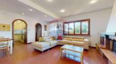 Foto Villa a schiera in vendita a Viareggio - 7 locali 149mq