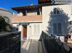 Foto Villa a schiera in vendita a Viareggio