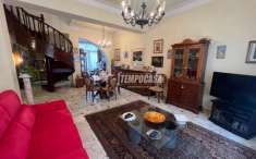 Foto Villa a schiera in vendita a Viareggio