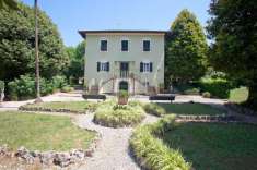 Foto Villa antica a Lucca