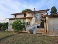 Foto Villa bifamiliare in Vendita, 3 Locali, 2 Camere, 175 mq (FIANO