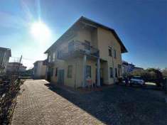 Foto Villa Bifamiliare in Vendita, 6,5 Locali, 270 mq, Soragna
